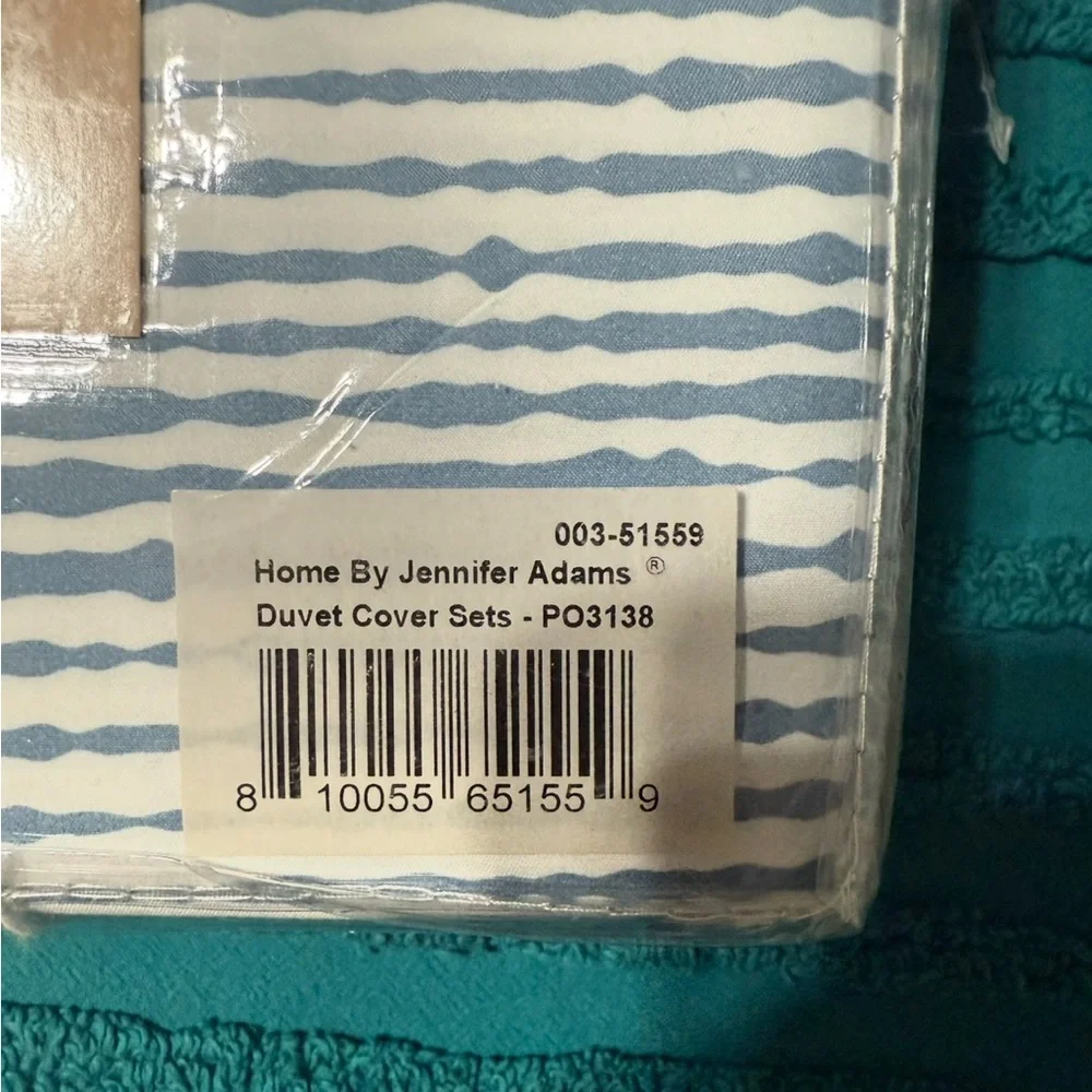 Jennifer Adams 💙🤍LUX Collection Duvet Set